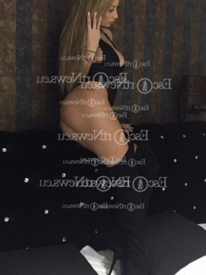 Lyna independent escort, adult dating